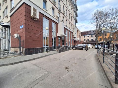 4-komnatnaya-ul-minina-d-10v фото