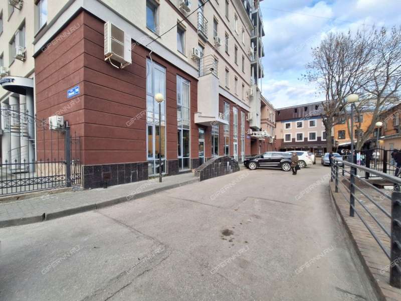 четырёхкомнатная квартира на улице Минина дом 10в