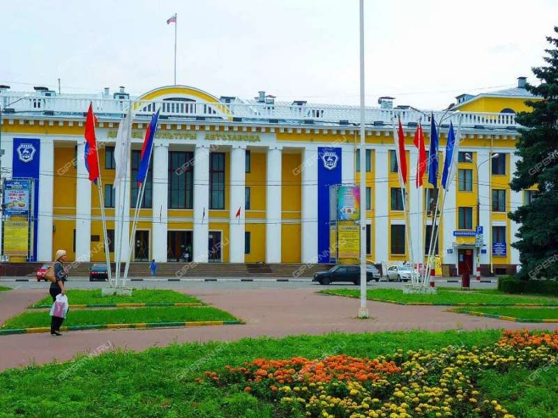 четырёхкомнатная квартира на улице Юлиуса Фучика дом 7