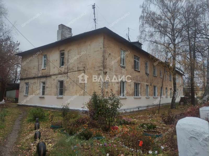 трёхкомнатная квартира на шоссе Жиркомбината дом 10