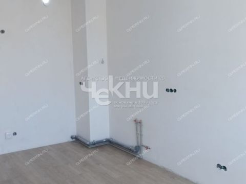 1-komnatnaya-ul-sergeya-akimova-d-50 фото