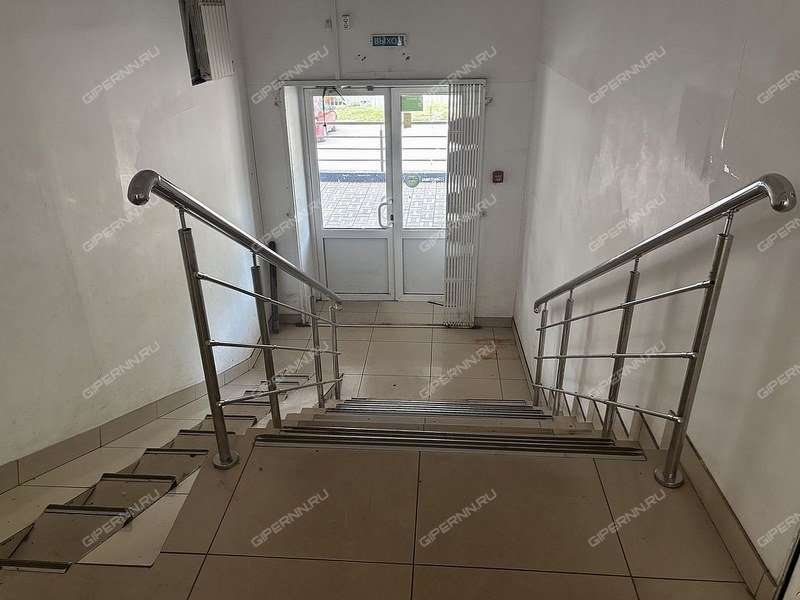 помещение под торговую площадь на Московское ш., д.142