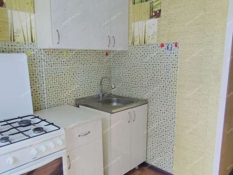 четырёхкомнатная квартира на Зелёной улице дом 7А город Кстово