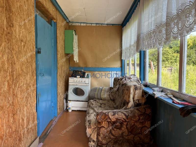 дом на Центральной улице село Настино