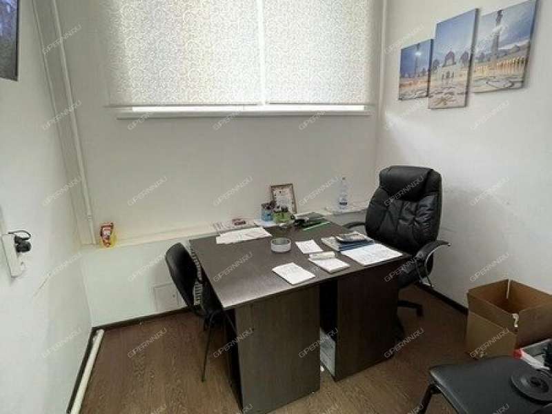 помещение под торговую площадь на улице Октябрьской Революции