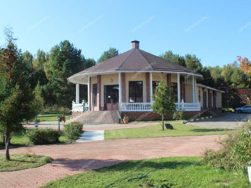 имущественный комплекс под недвижимость под гостиничный бизнес на  деревня Хмелевка