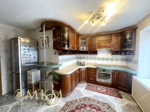 5-komnatnaya-ul-plotnikova-d-4 фото