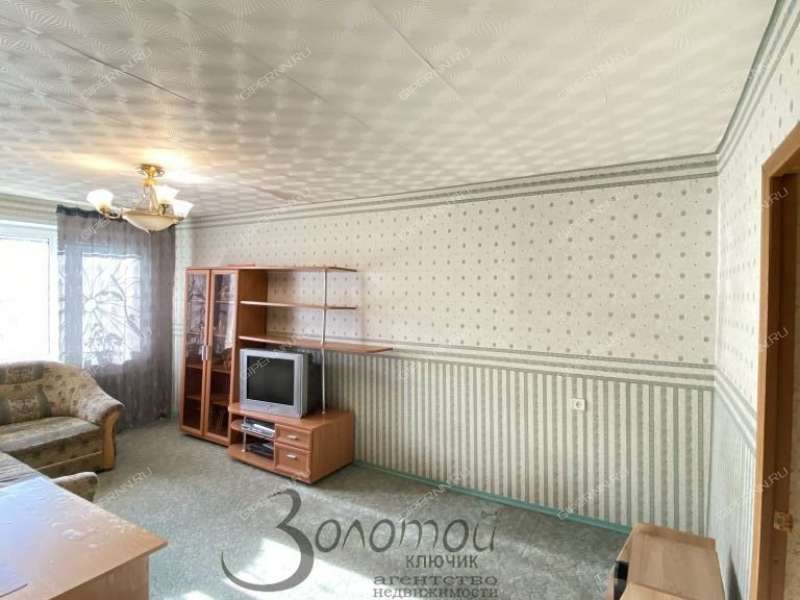 трёхкомнатная квартира на Космической улице дом 42