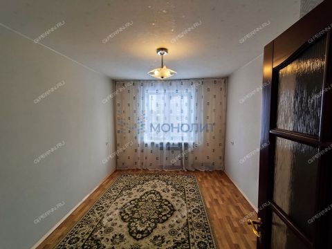 3-komnatnaya-ul-tropinina-d-10 фото