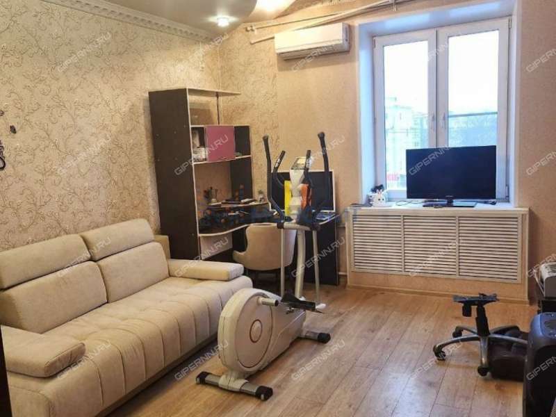 трёхкомнатная квартира на Московском шоссе дом 141