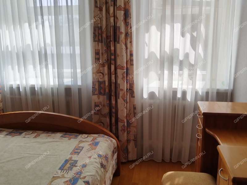 четырёхкомнатная квартира на улице Генкиной дом 61