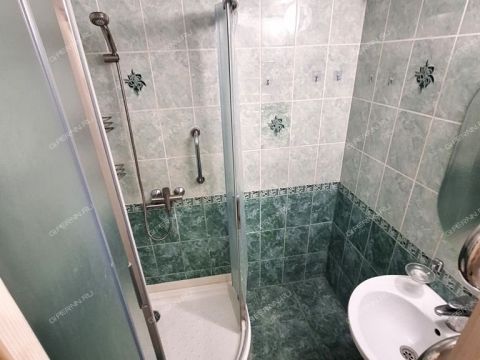 3-komnatnaya-ul-arkadiya-gaydara-d-26 фото