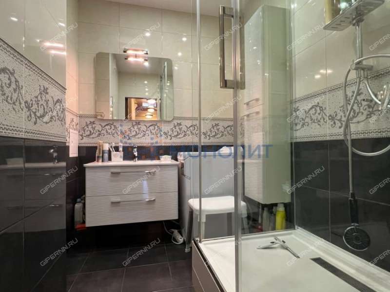 трёхкомнатная квартира на Волжской набережной дом 21