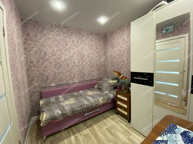 трёхкомнатная квартира на улице Политбойцов дом 22