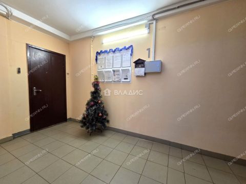 3-komnatnaya-ul-poltavskaya-d-35 фото