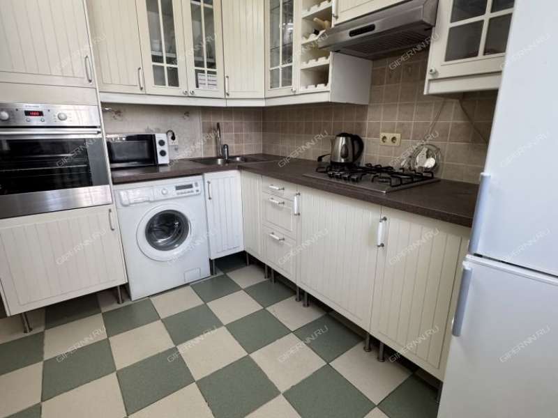 трёхкомнатная квартира на улице Веденяпина дом 1А