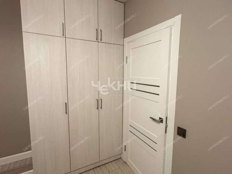 помещение под коммерческую недвижимость на Алексеевской улице