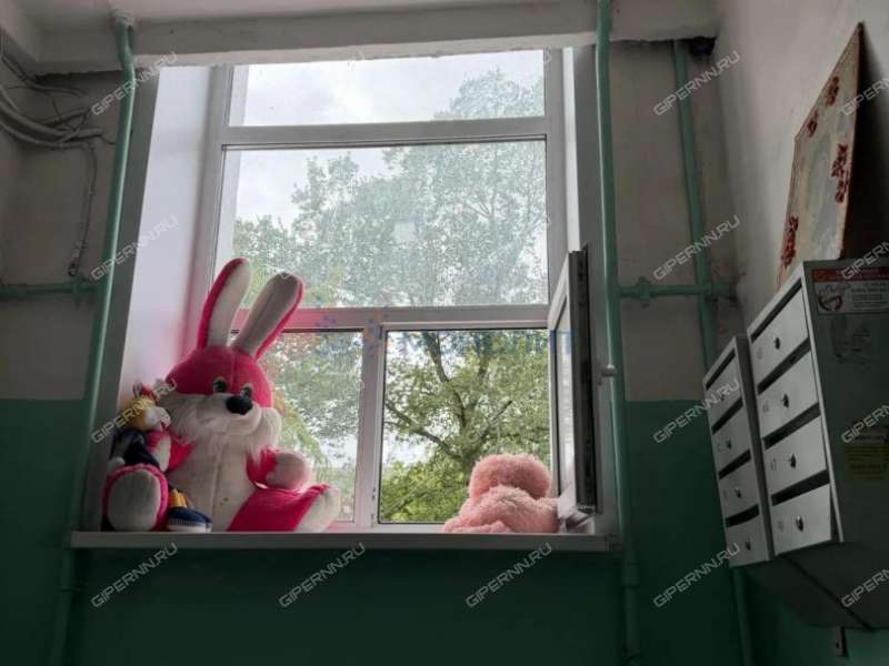 трёхкомнатная квартира на улице Июльских Дней дом 18