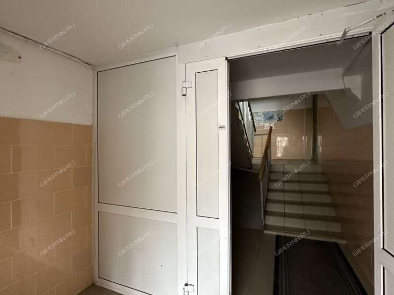 трёхкомнатная квартира на улице Строкина дом 9