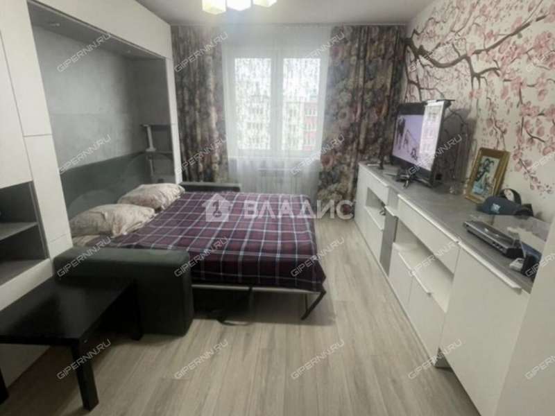 однокомнатная квартира на Бурнаковской улице дом 83