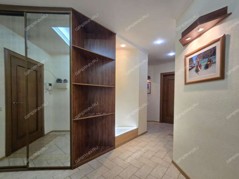 трёхкомнатная квартира на Славянской улице дом 21