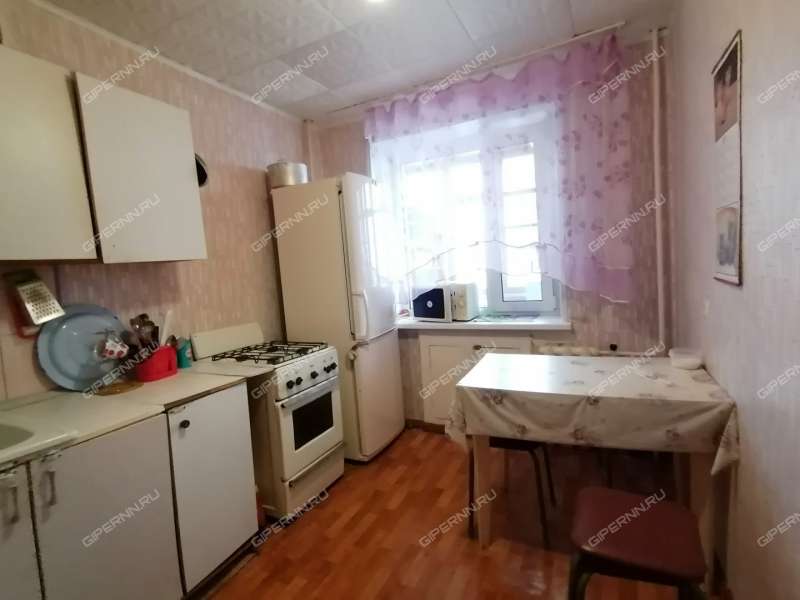 двухкомнатная квартира в 2-м микрорайоне дом 4 город Кстово