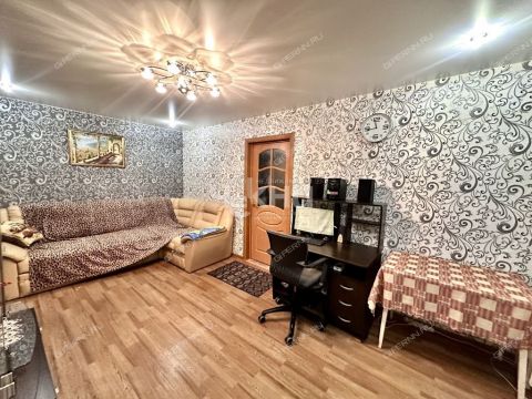 3-komnatnaya-b-r-zarechnyy-d-9 фото