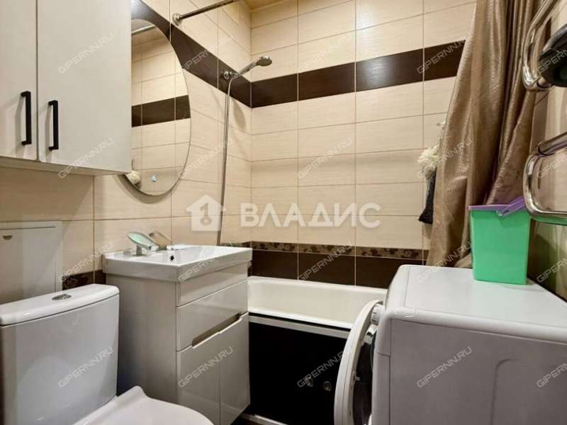 трёхкомнатная квартира на улице Федосеенко дом 79