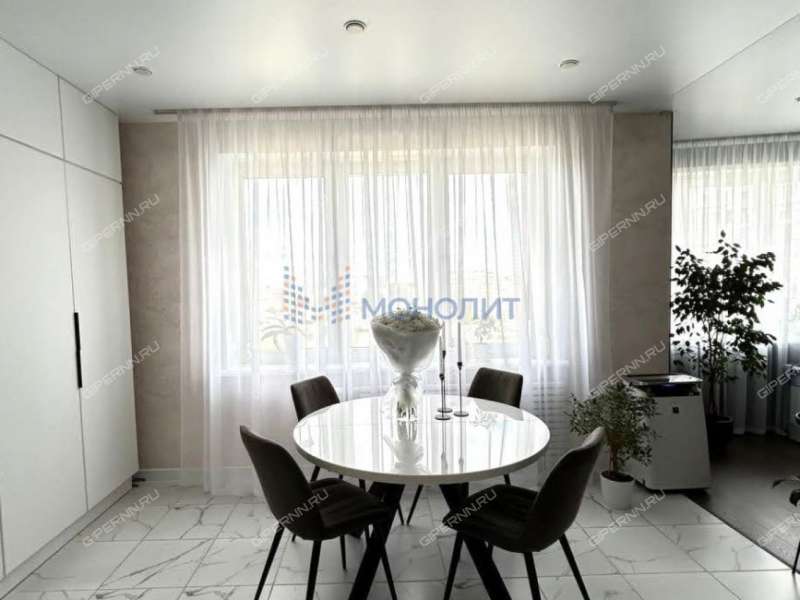 трёхкомнатная квартира на улице Маршала Баграмяна дом 3