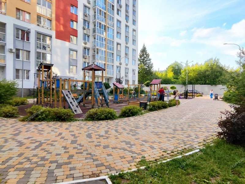 трёхкомнатная квартира на Артельной улице дом 8 к2