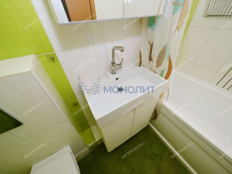 трёхкомнатная квартира на улице Карла Маркса дом 43