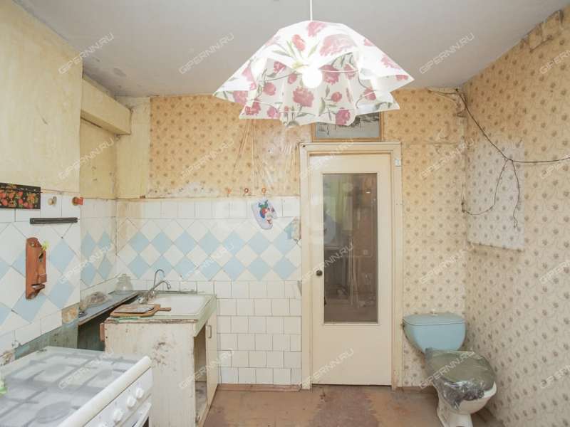 трёхкомнатная квартира на улице Маршала Голованова дом 33