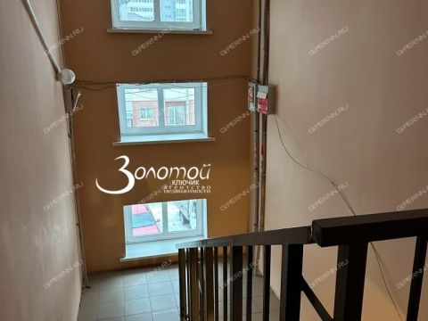 1-komnatnaya-ul-prazdnichnaya-d-5 фото