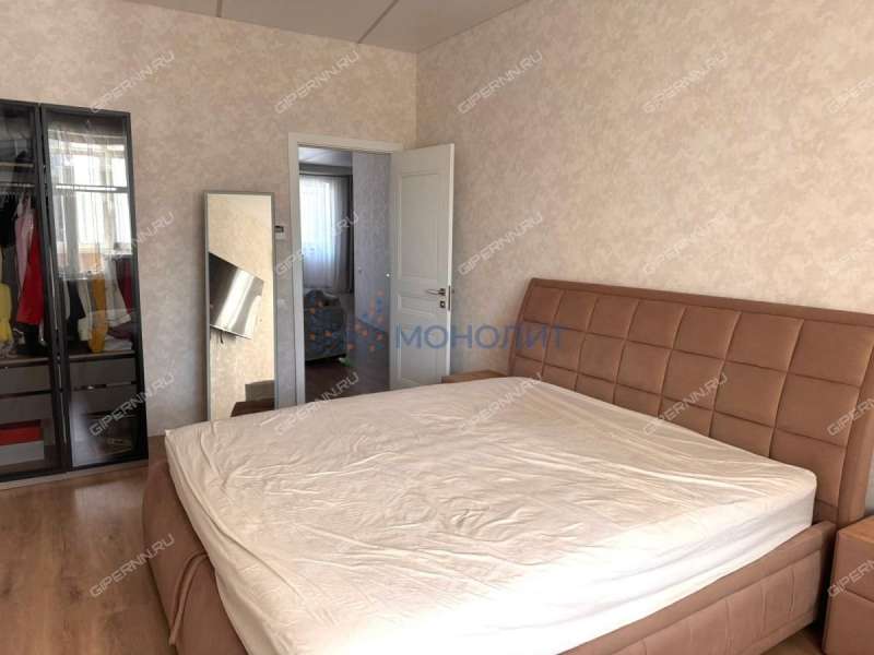 трёхкомнатная квартира на улице Коминтерна дом 127