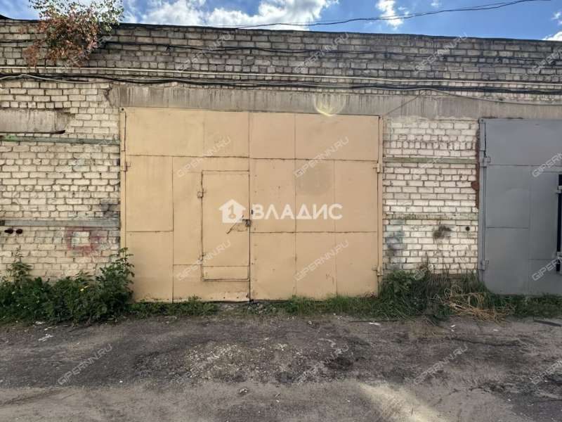 гараж на Рождественской улице