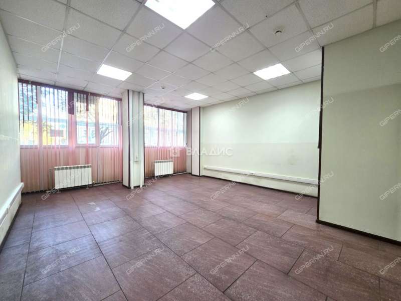 помещение под помещение свободного назначения на улице Юлиуса Фучика