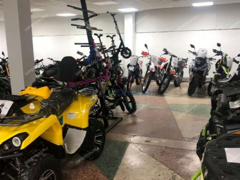 помещение под помещение свободного назначения, торговую площадь на улице Маршала Голованова