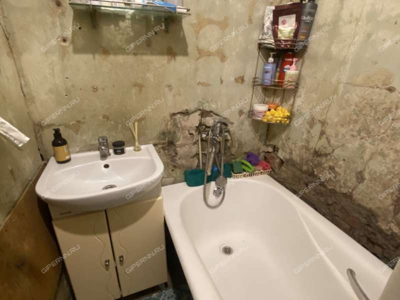 четырёхкомнатная квартира на Юбилейной улице дом 34