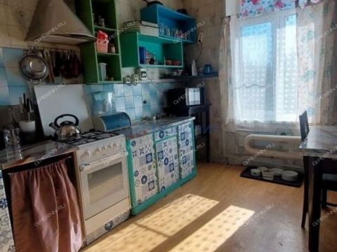 3-komnatnaya-ul-gvardeycev-d-8 фото