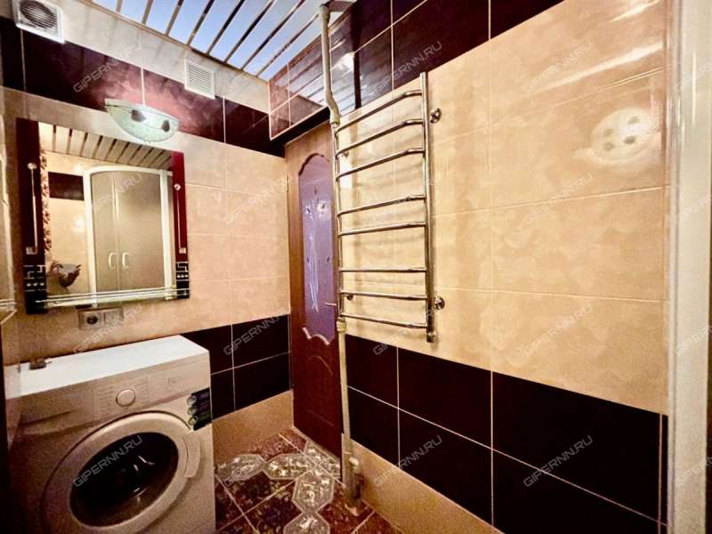 четырёхкомнатная квартира на улице Сурикова дом 16А