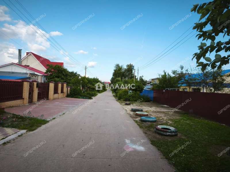 дом на  село Арманиха