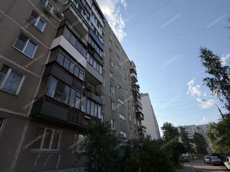 трёхкомнатная квартира на улице Политбойцов дом 2А