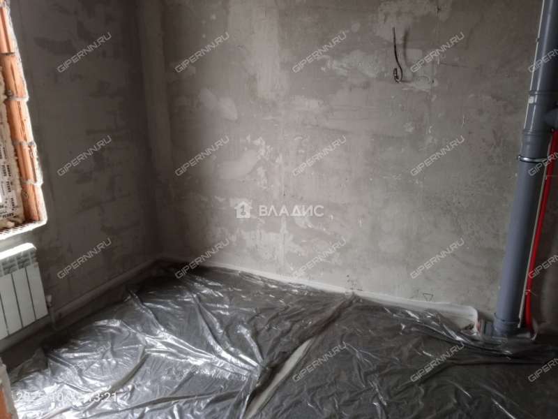 дом на  деревня Ройка