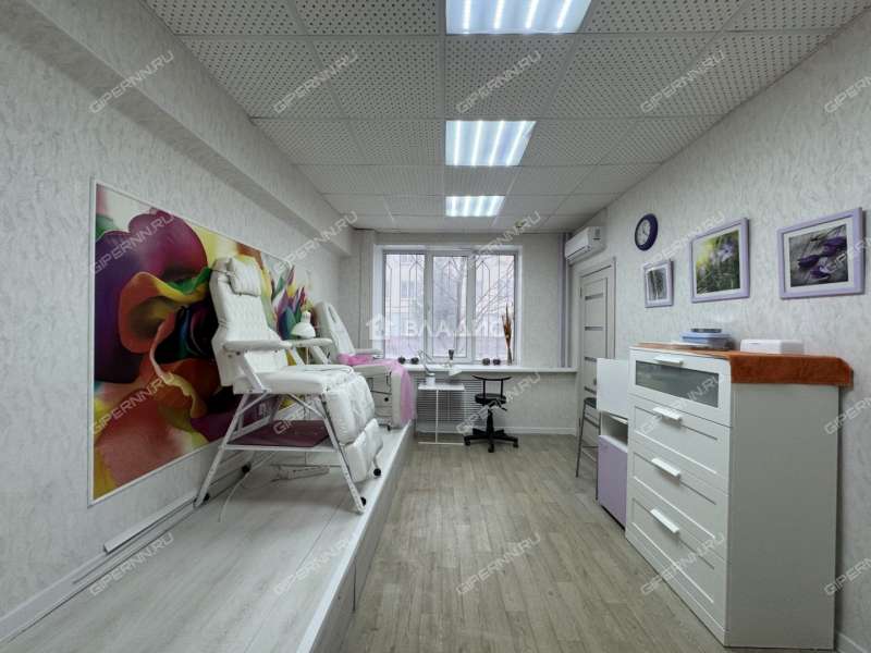 помещение под помещение свободного назначения на проспекте Ильича