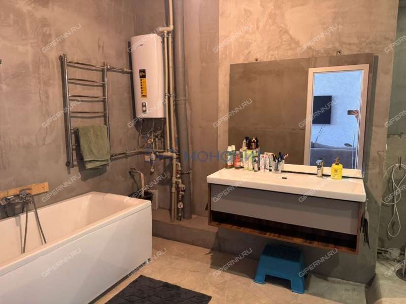 трёхкомнатная квартира на улице Коминтерна дом 127