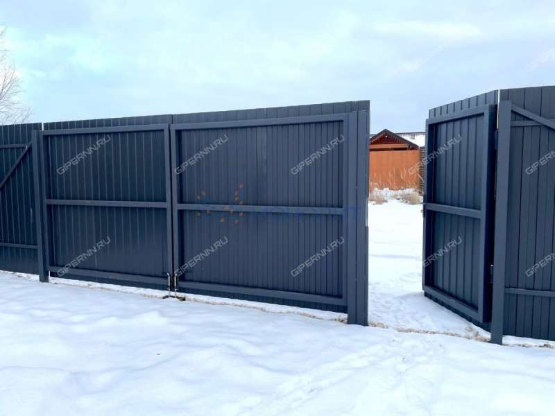 дом на улице Счастливая село Елховка