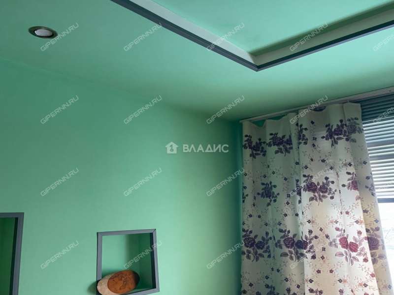 четырёхкомнатная квартира на 37 сельский посёлок Селекционной Станции