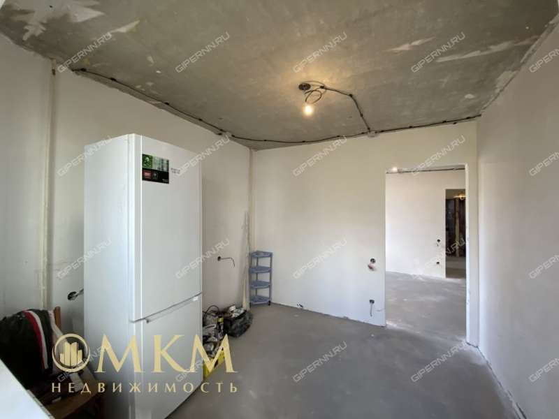 четырёхкомнатная квартира на улице Юлиуса Фучика дом 37