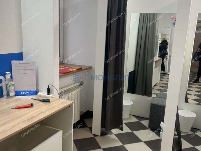 помещение под помещение свободного назначения на улице Минина