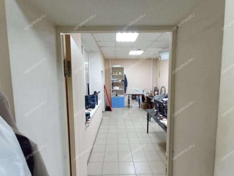 помещение под склад на Жиркомбината ш, д.8а